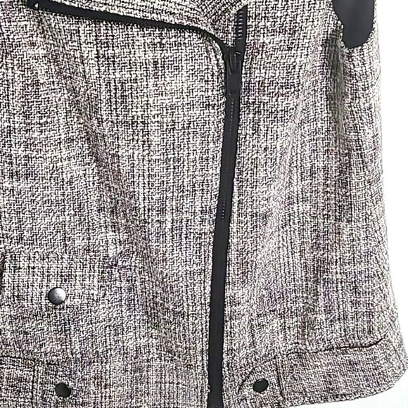 Forever 21 Black & White Tweed Vest with Exposed Black Zipper, Size Small - Picture 3 of 8